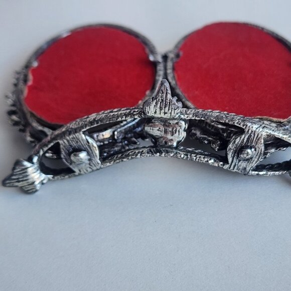 Vintage Ornate metal Double Picture Frame Original Velvet Background - Picture 5 of 9